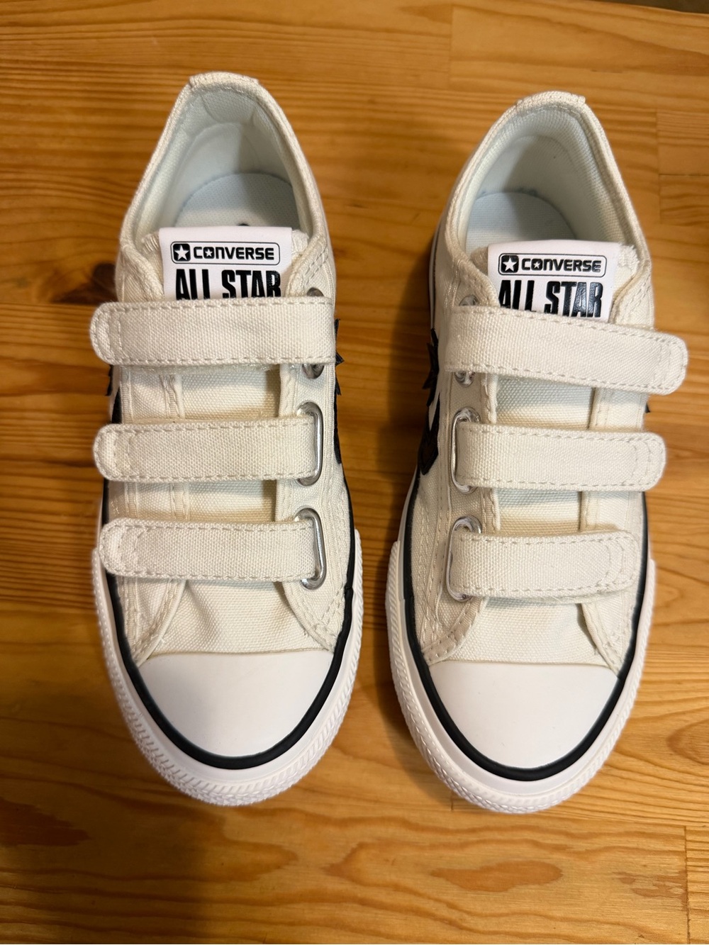 NWOT: Converse Kids Star Player 76 White Canvas Velcro Sneakers w/Black Trim